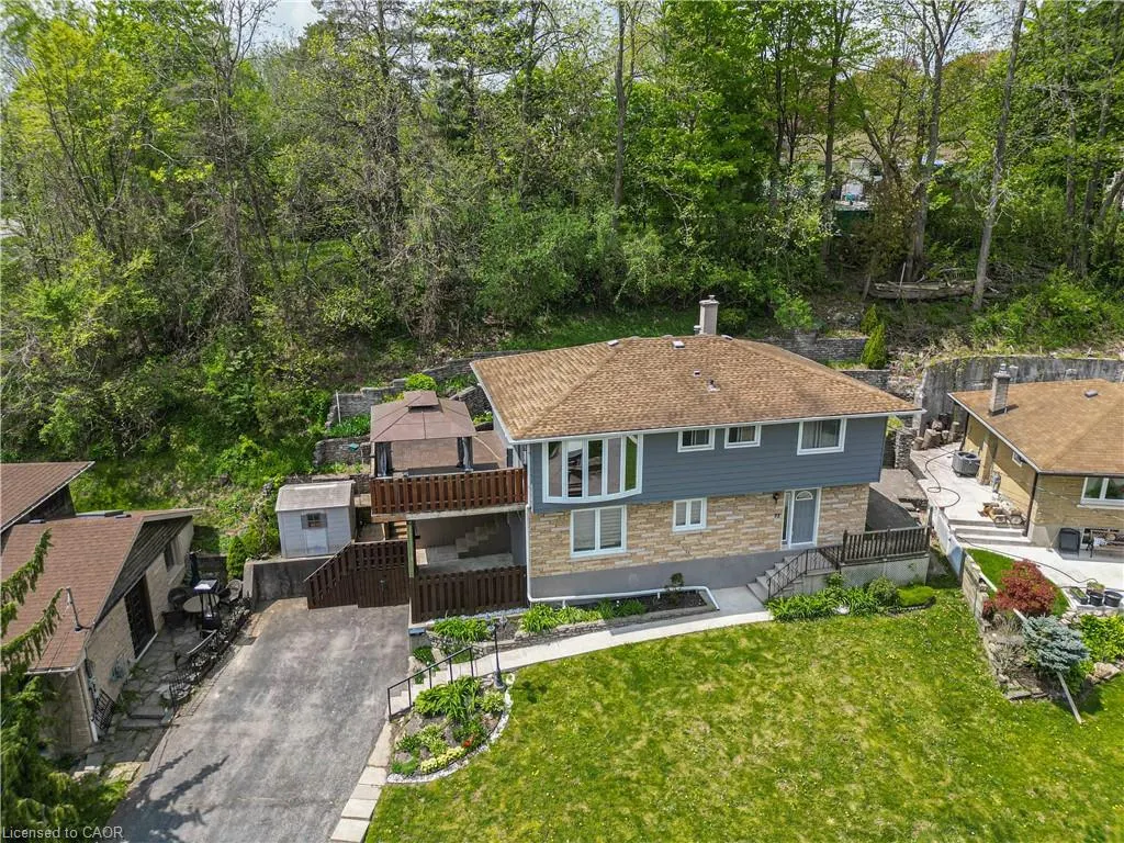 22 Dundonald Road