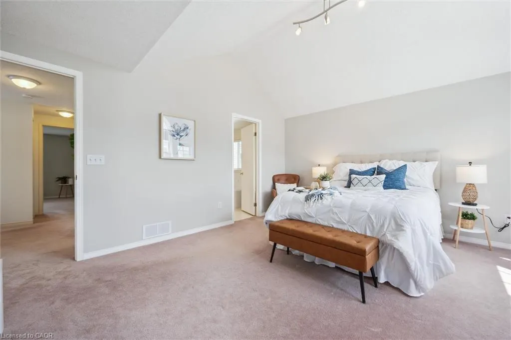 566 Bonavista Drive