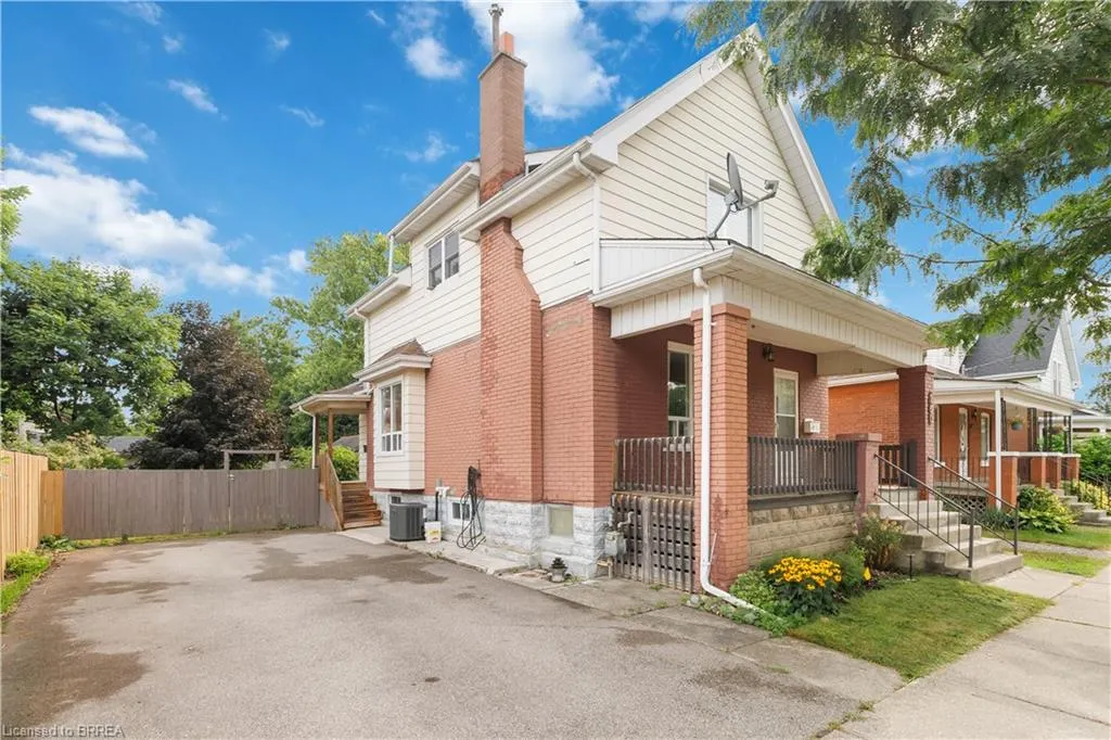 160 Catharine Avenue