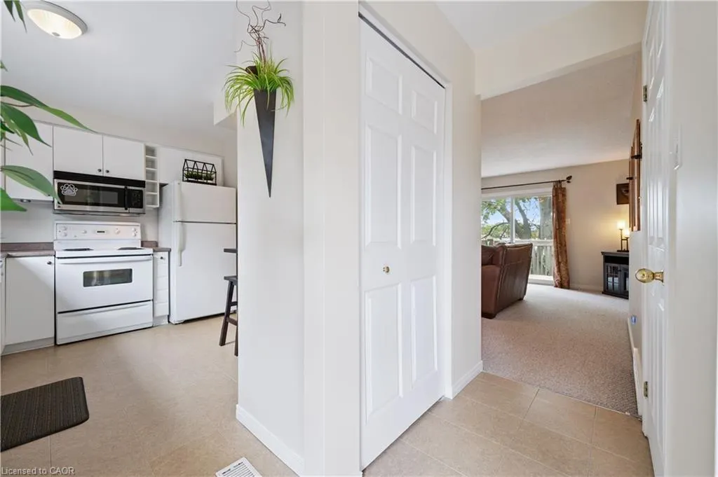 255 Camelot Court, #2