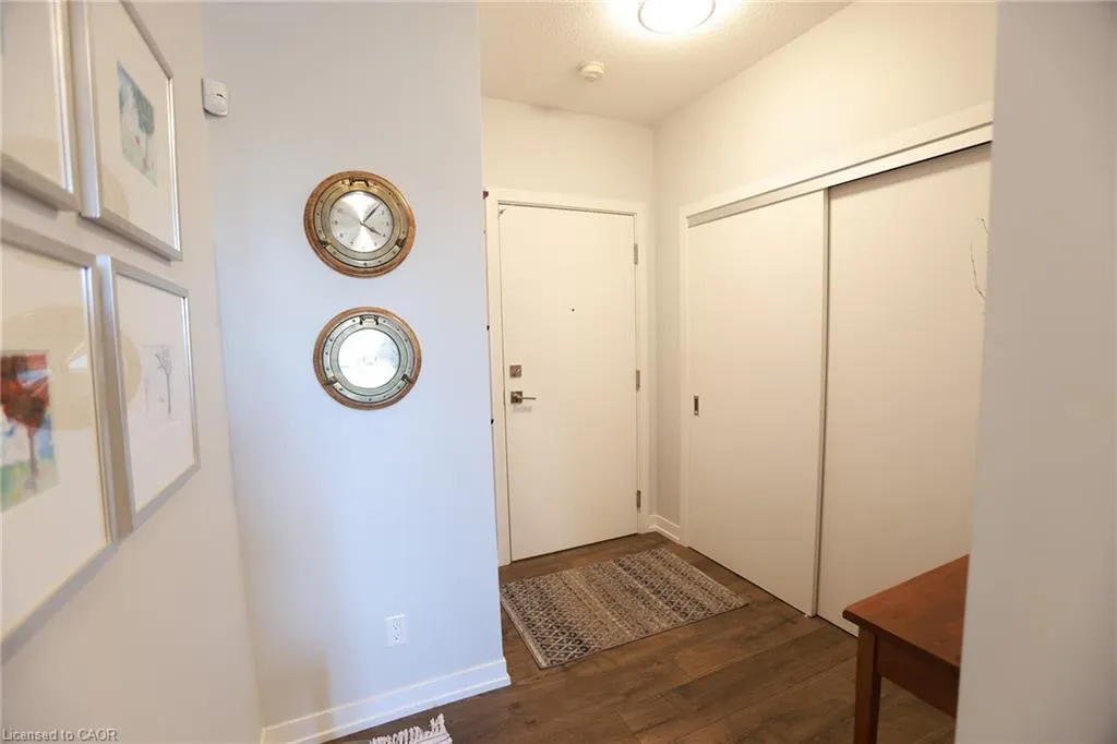 2093 Fairview Street, #904