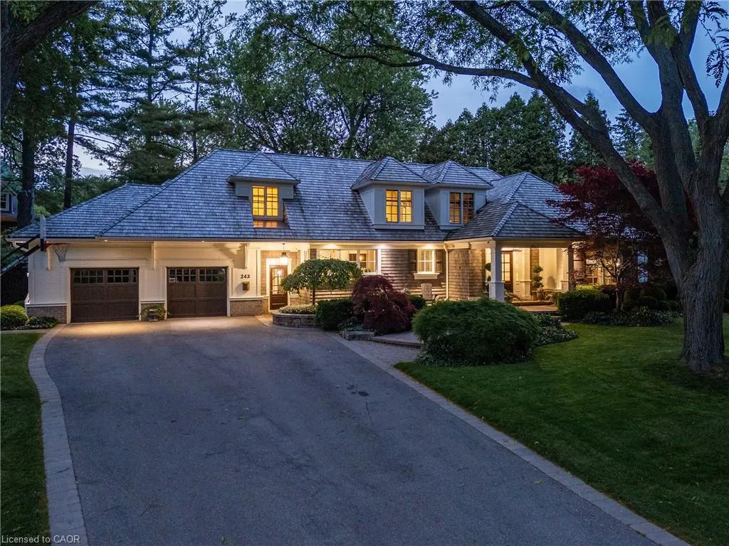243 Alscot Crescent