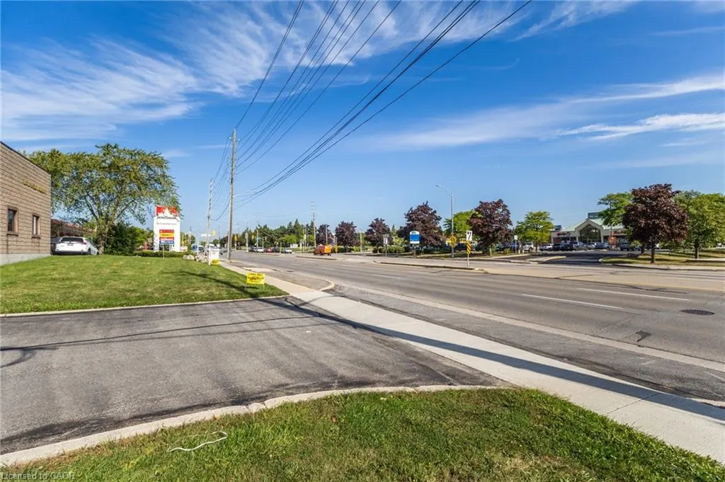 3534 Mainway, #18