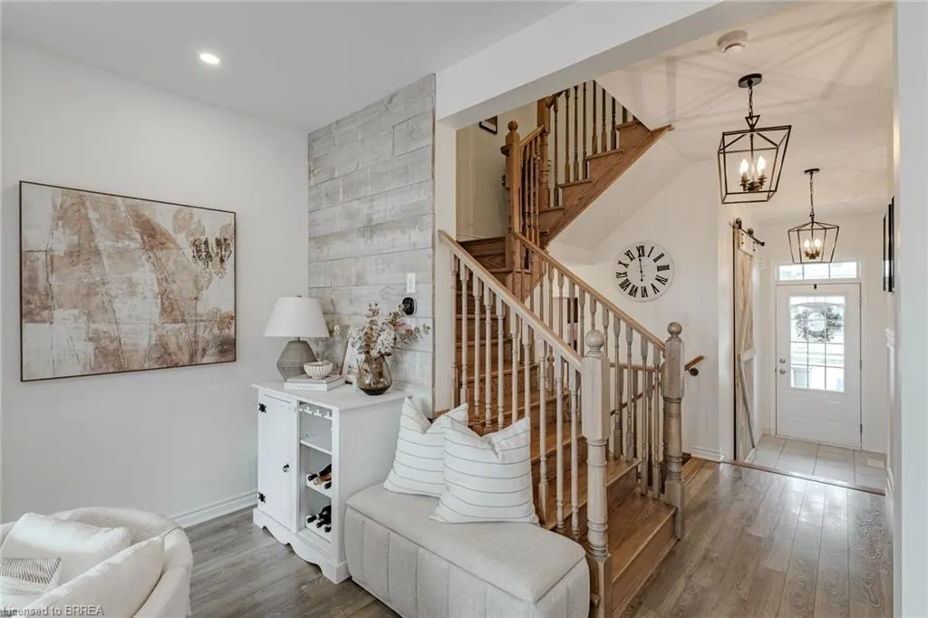 1214 Rose Way