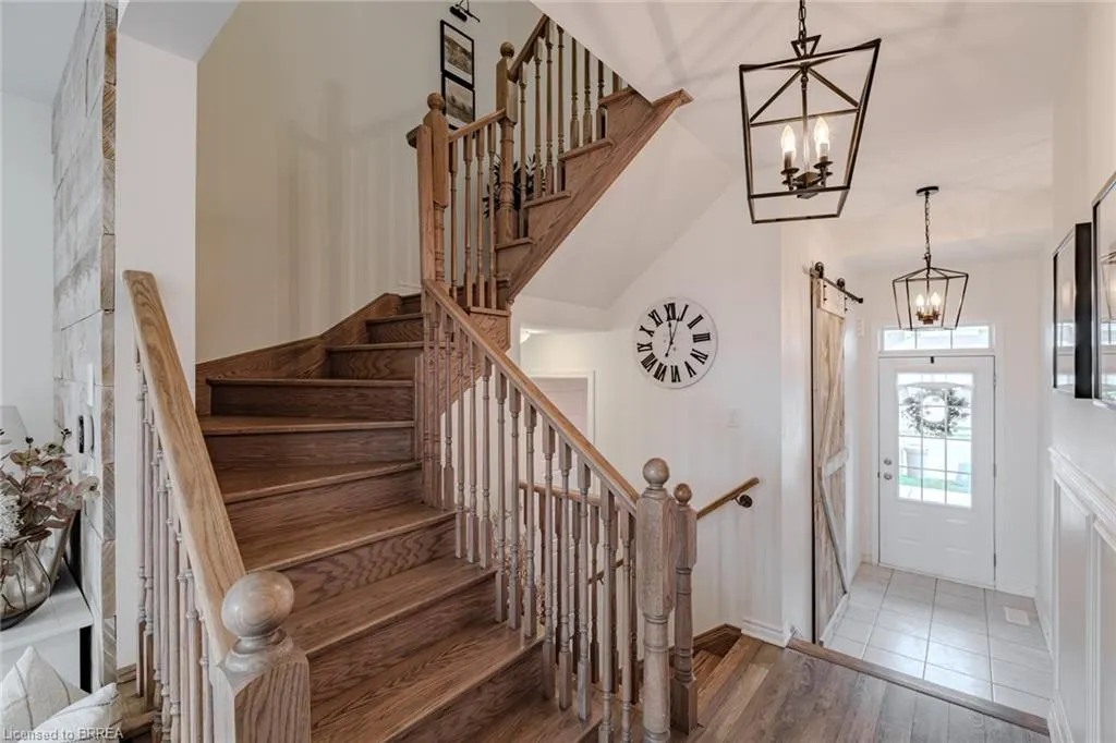 1214 Rose Way
