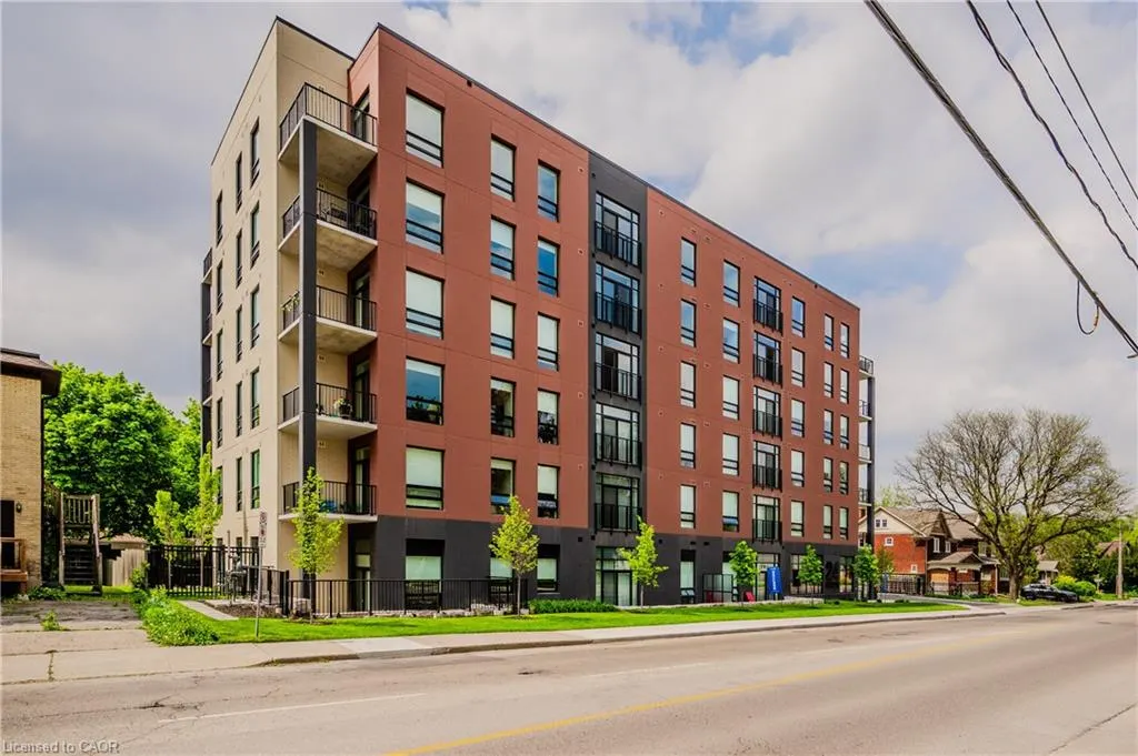 24 Union Street E, #104