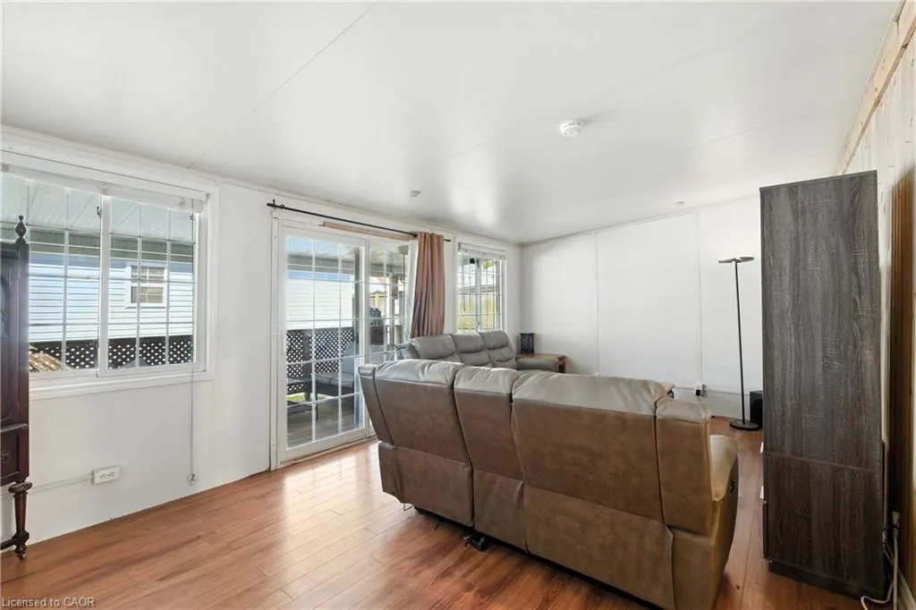 241 St. Paul Street W, #102