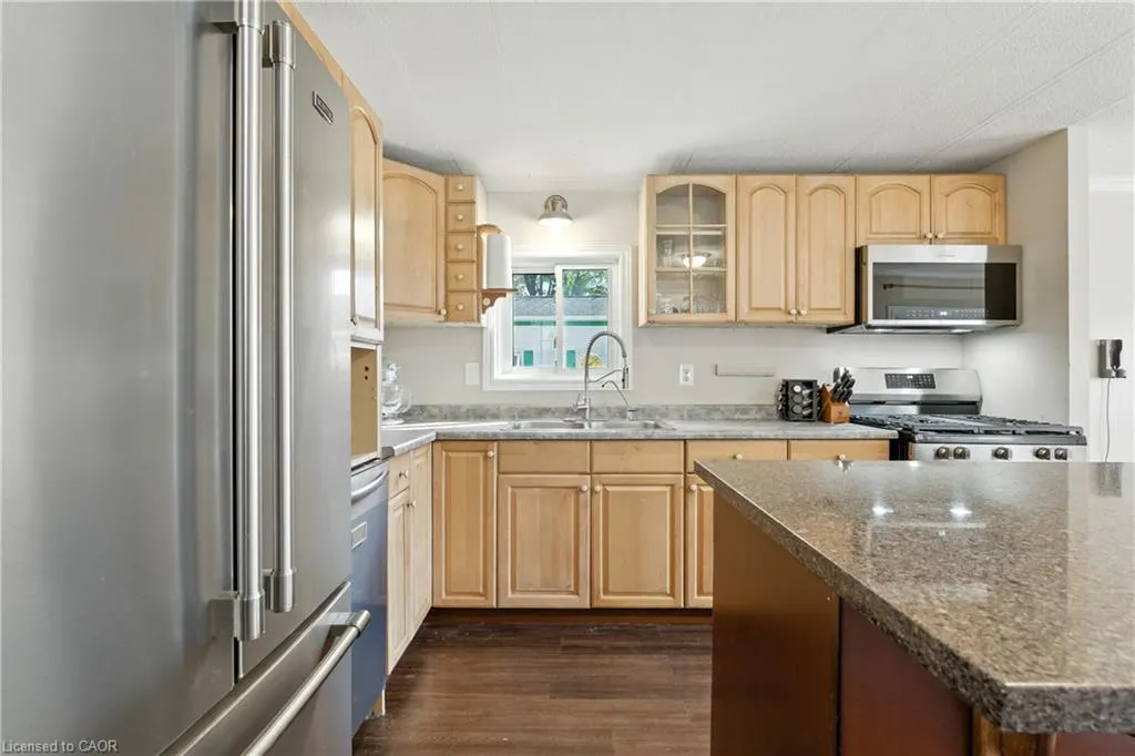 241 St. Paul Street W, #102