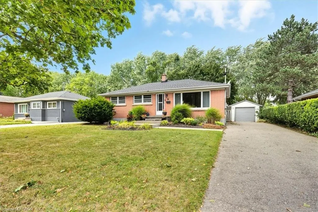 56 Hillier Crescent