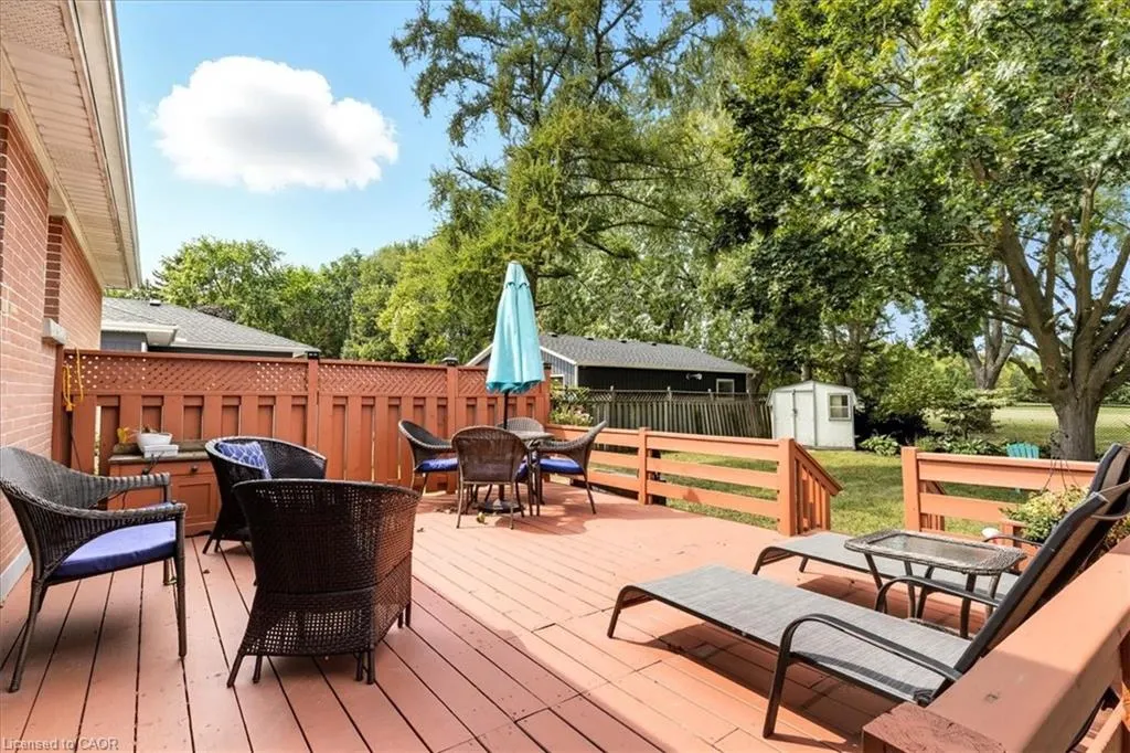 56 Hillier Crescent