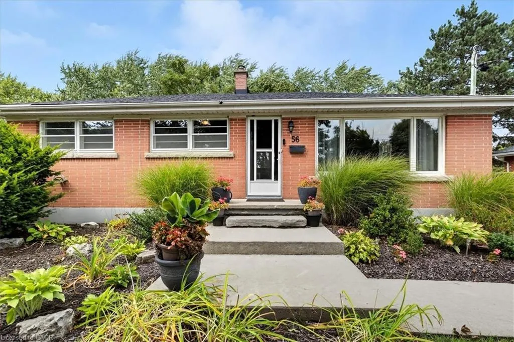 56 Hillier Crescent