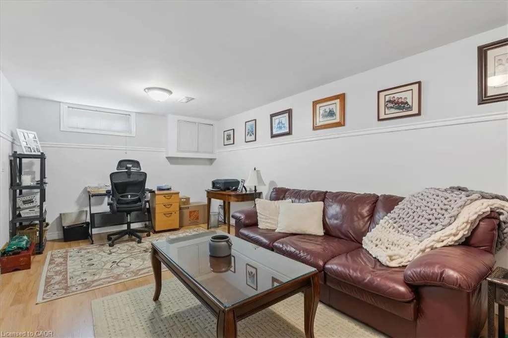 56 Hillier Crescent
