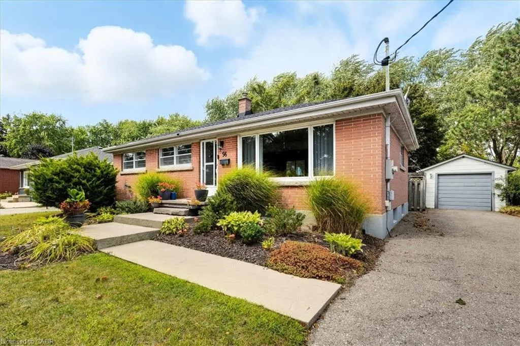 56 Hillier Crescent