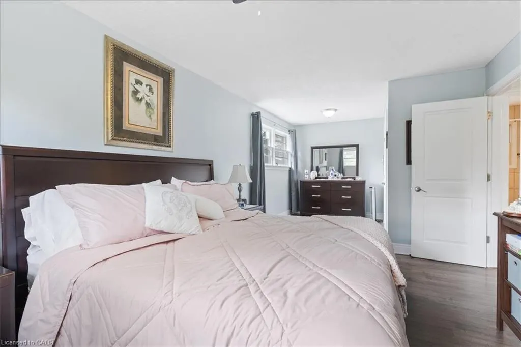 56 Hillier Crescent