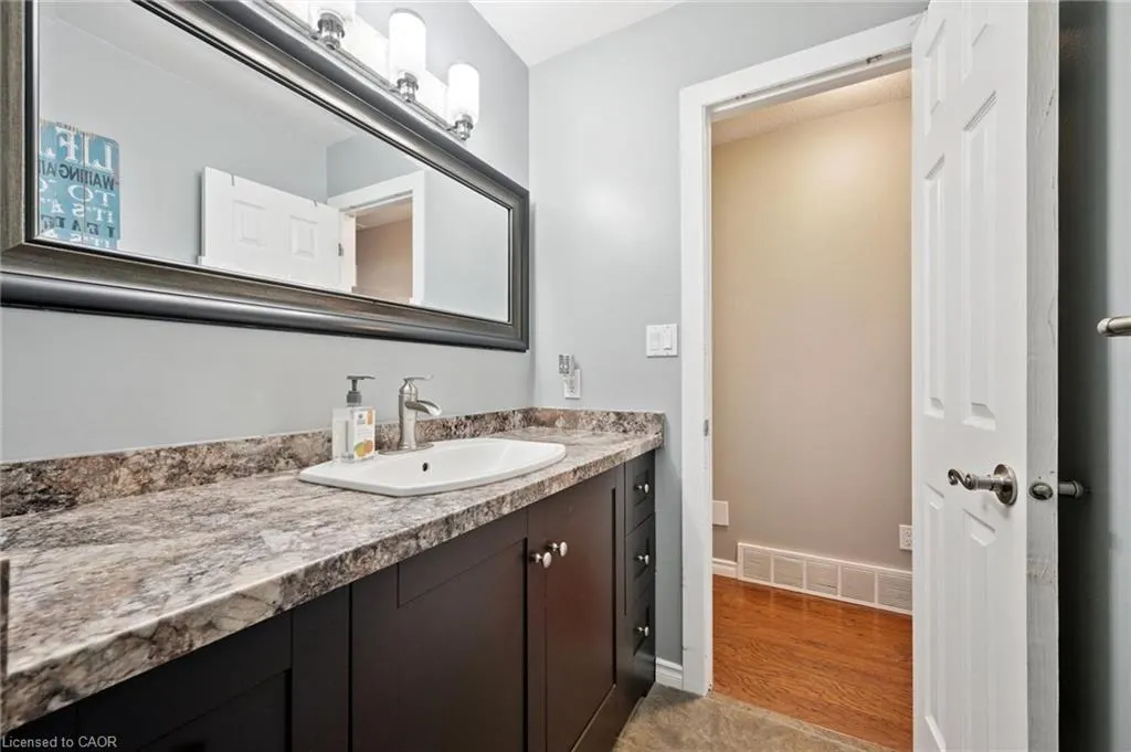 230 Arris Crescent