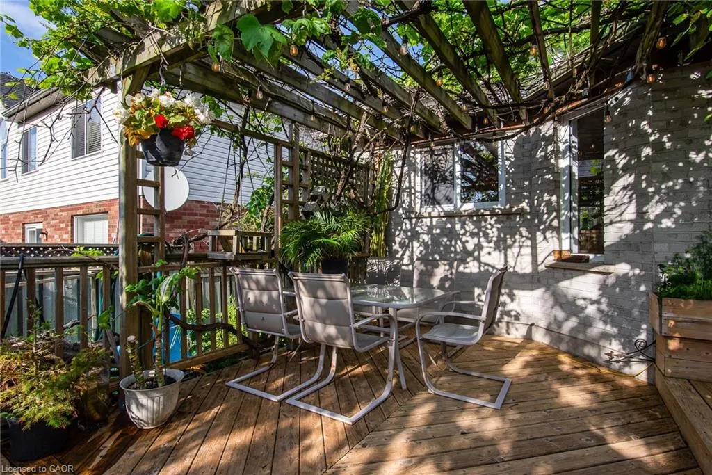 11 Apple Ridge Drive