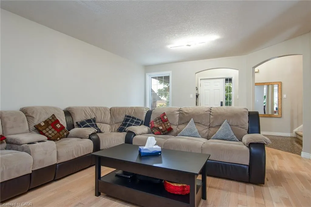 11 Apple Ridge Drive