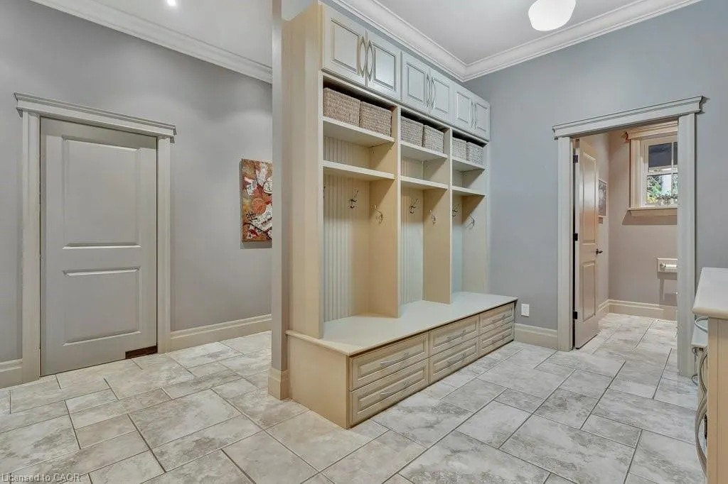 3667 Old Beverly Road