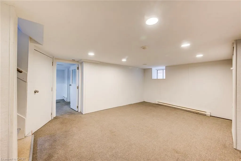 19 Schneider Avenue