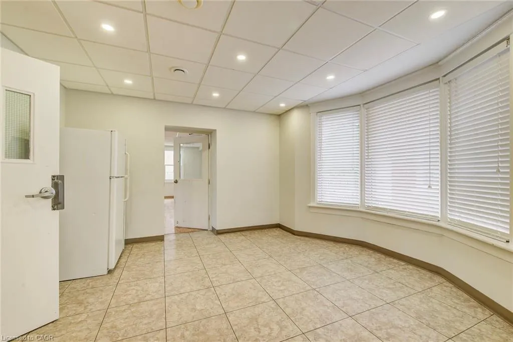 19 Schneider Avenue