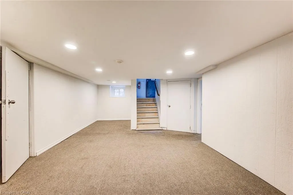 19 Schneider Avenue
