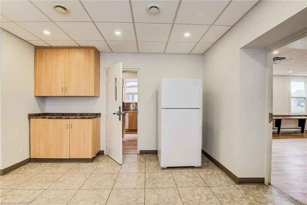 19 Schneider Avenue