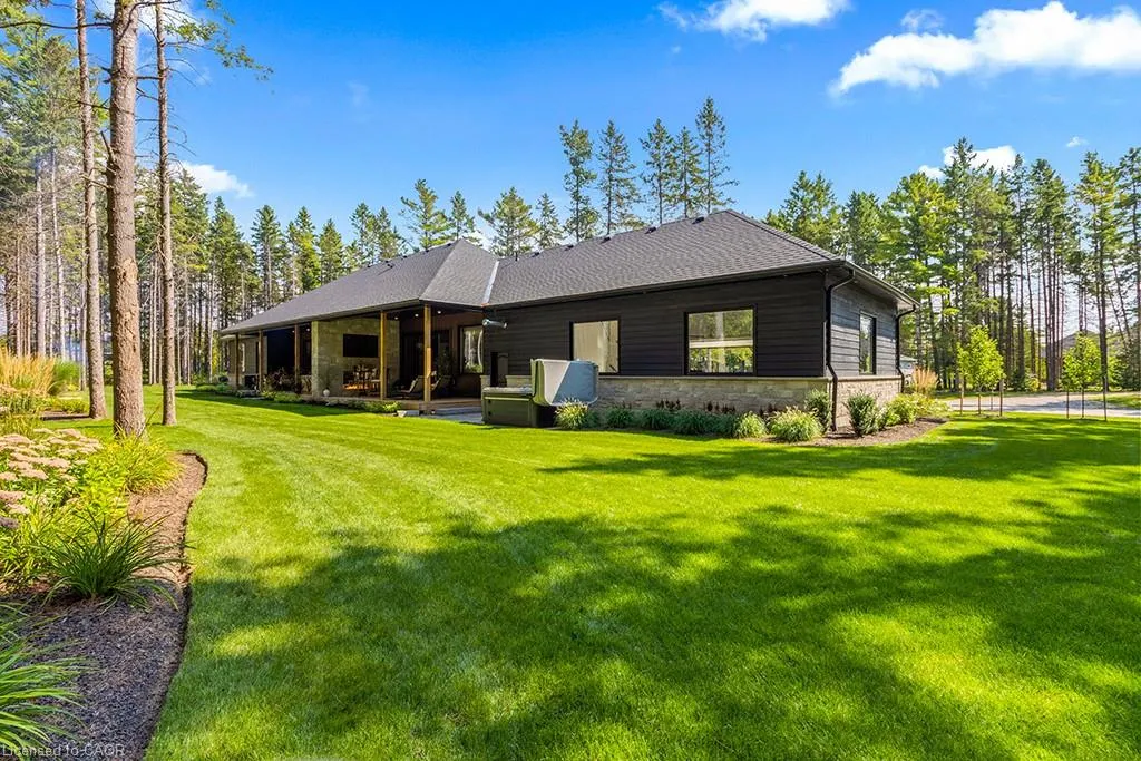 107 Louise Creek Crescent