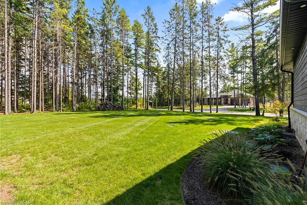 107 Louise Creek Crescent