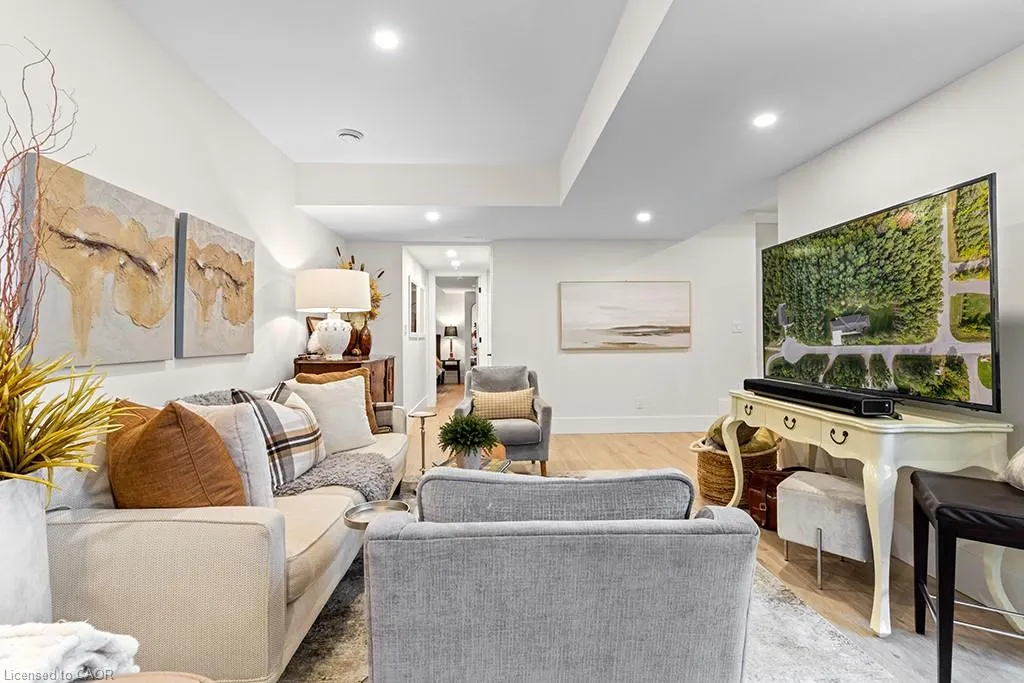 107 Louise Creek Crescent