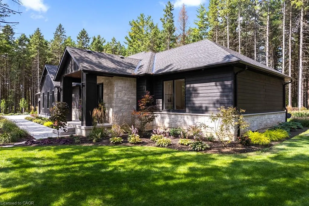 107 Louise Creek Crescent
