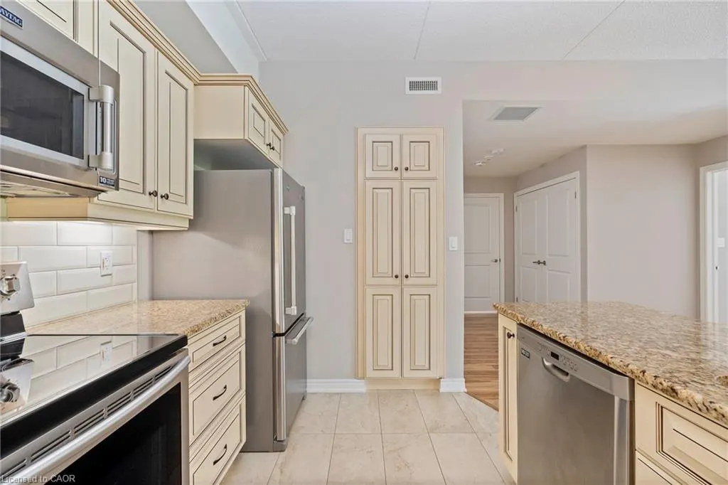 4644 Pettit Avenue, #213
