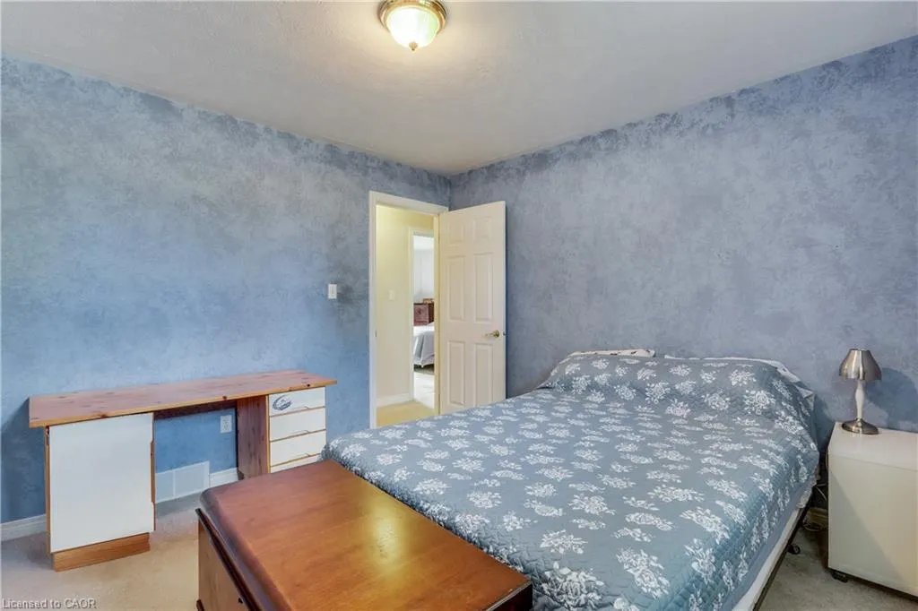41 Church Road W