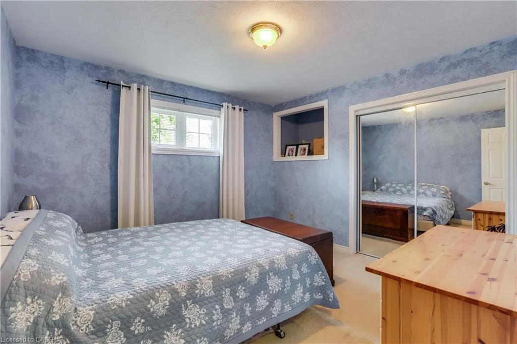 41 Church Road W