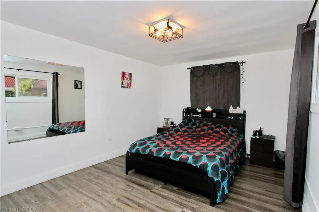 72 Kent Street N, #1