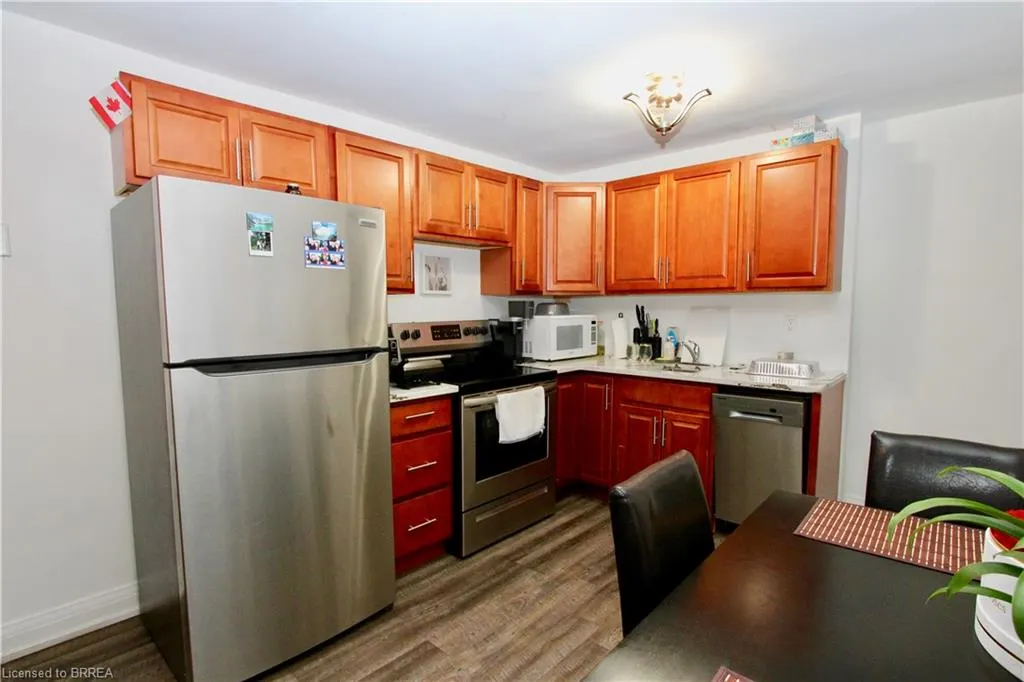 72 Kent Street N, #1