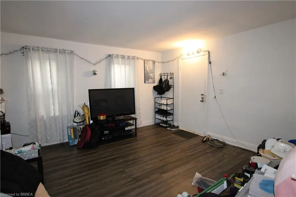 72 Kent Street N, #1