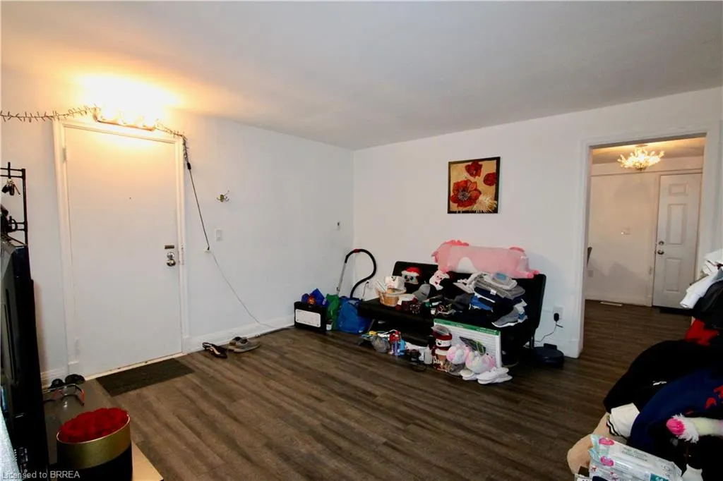 72 Kent Street N, #1