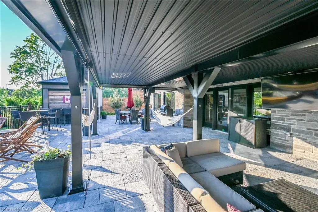 119 Willowbrook Drive