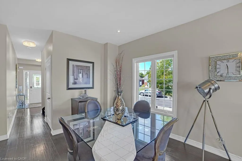 3 Starling Drive