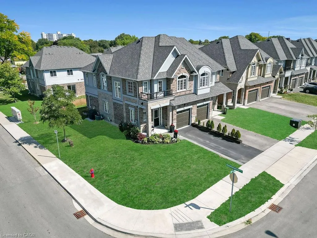 3 Starling Drive