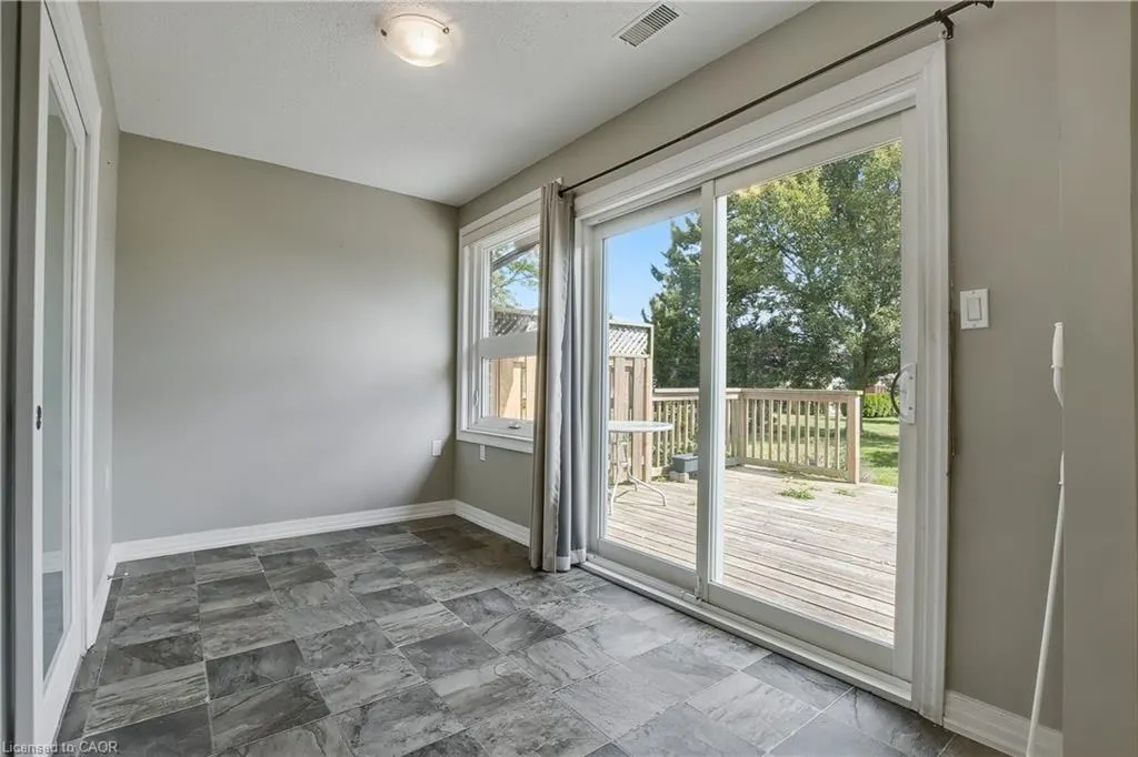 5 Archdeacon Clark Trail