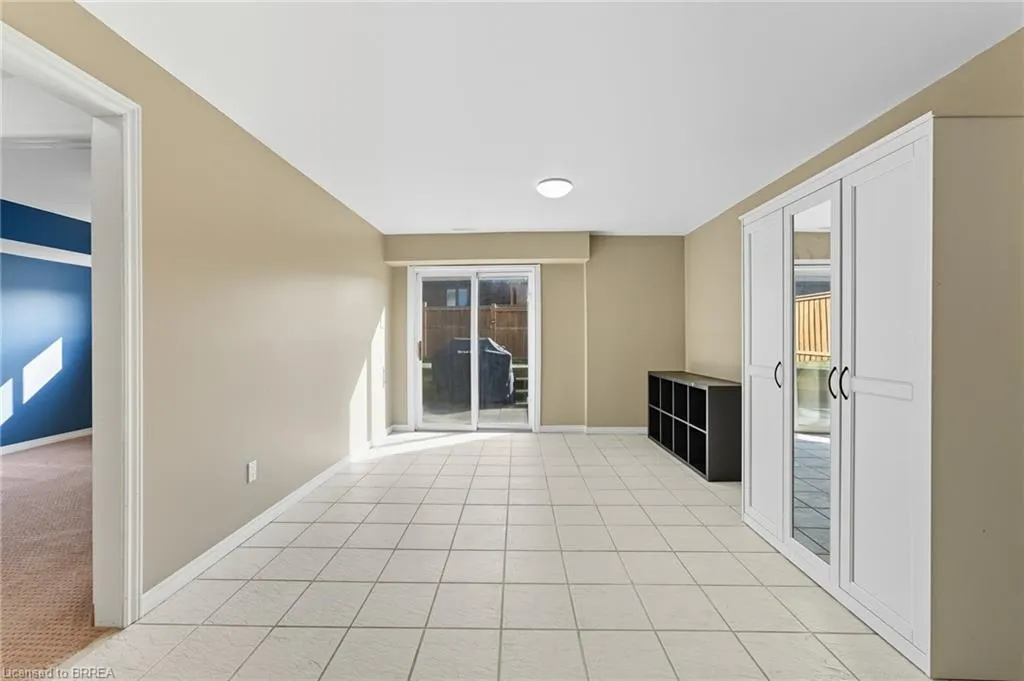 113A Whitlaw Way