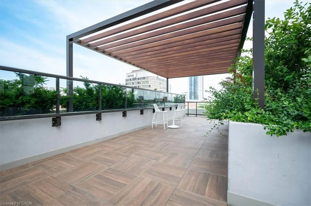55 Duke Street W, #505