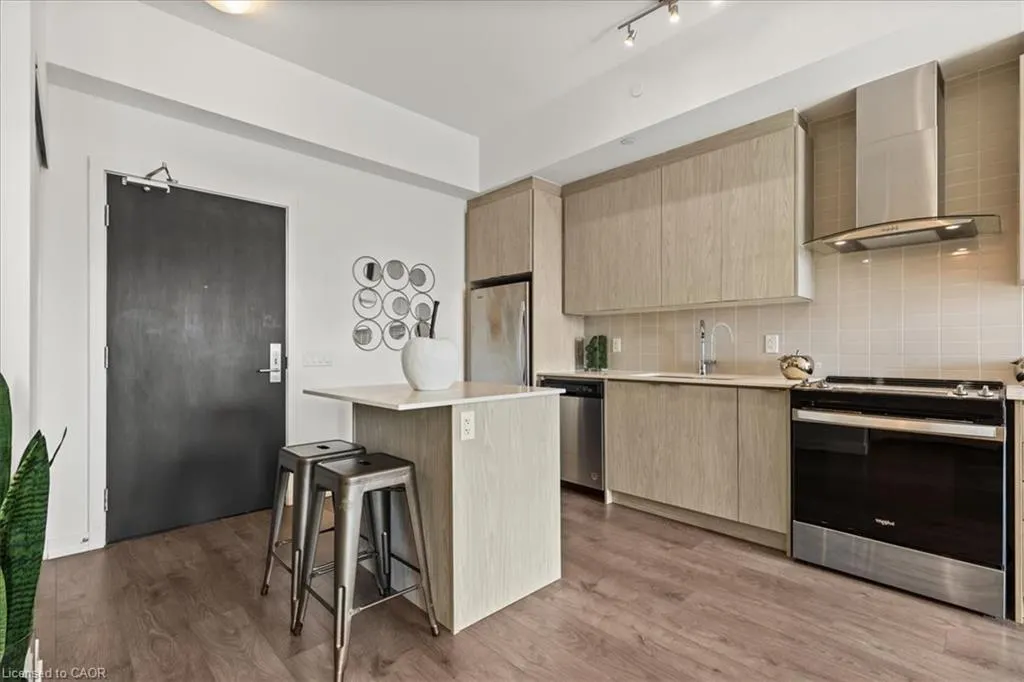 55 Duke Street W, #505