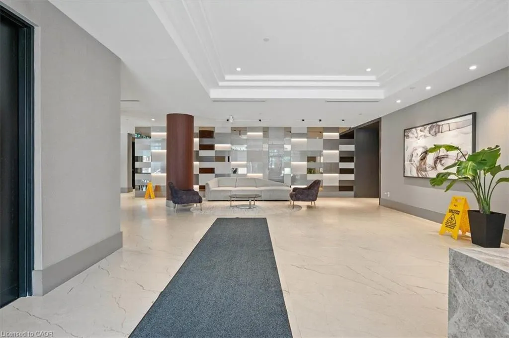 55 Duke Street W, #505