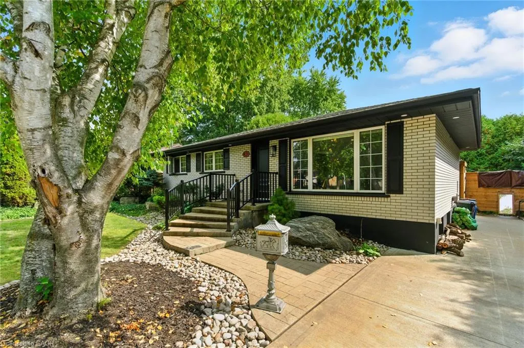 31 Varadi Avenue