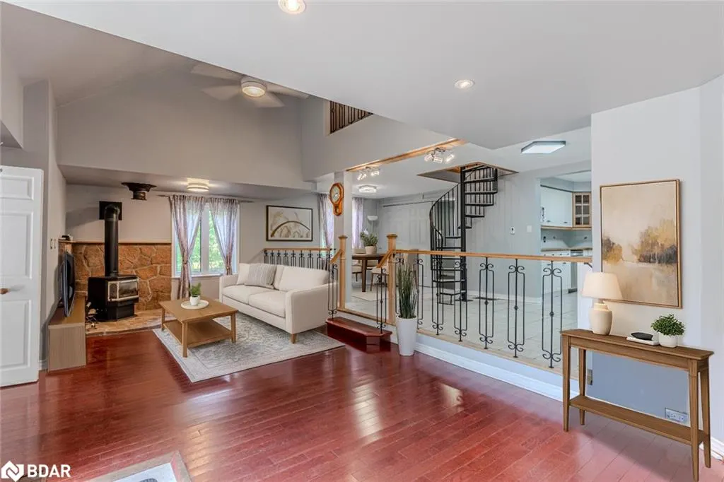 9007 Webster Road