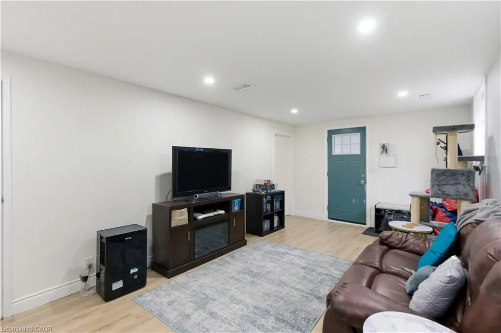 111 Britten Close