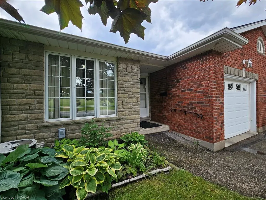 74 Wilson Avenue, #7