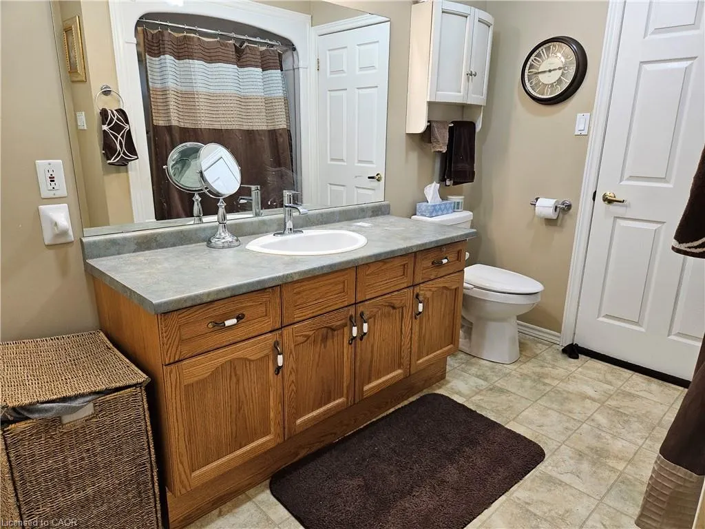 74 Wilson Avenue, #7